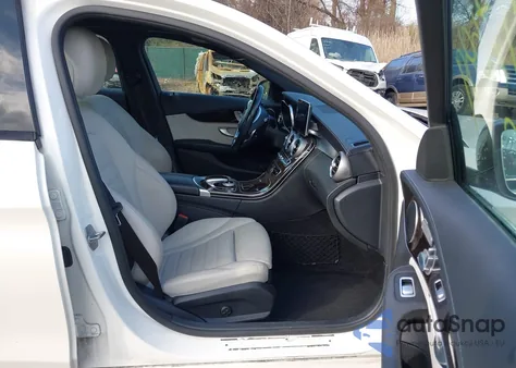 2017 Mercedes-Benz C 300 4Matic/Luxury 4Matic/Sport 4Matic из США, поврежденный, VIN 55SWF4KB7HU195685